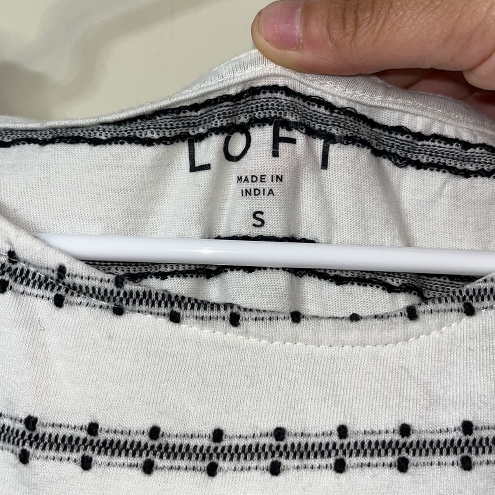 LOFT Striped With Black Dot Embroidery Split Sleeve White Tee Size S - Picture 5 of 7